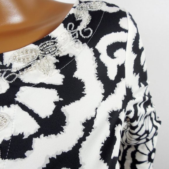 INC Top M Tunic Shirt Black/White Print Beaded Keyhole Stretch Blouse 3/4 Sleeve - Picture 7 of 13